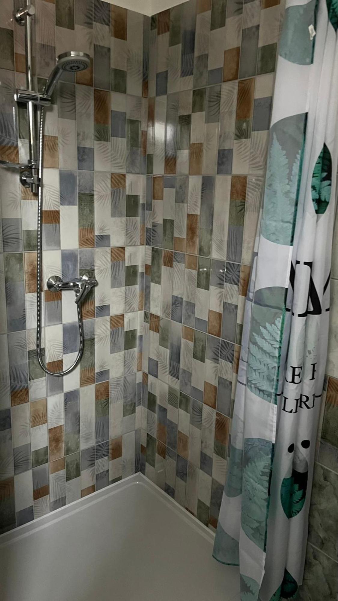 Boezsi Apartman Sarvar Exterior photo